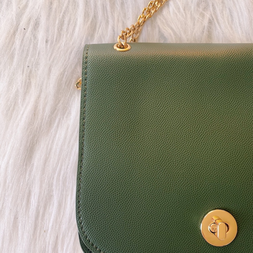 Purse - Picture 2 of 3
